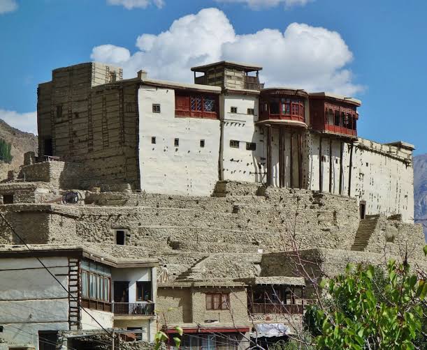 Baltit Fort & Hoper Valley